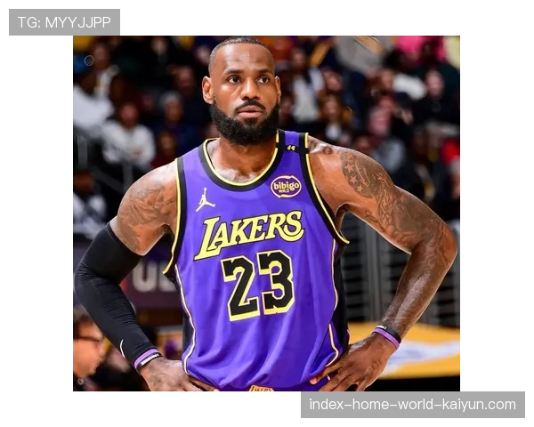 詹姆斯退役传闻引关注 其赛季表现仍保持高水准 詹姆斯退役传闻引关注 其赛季表现仍保持高水准